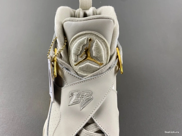One Kick Jordan Retro Champagne 8 832821-030 0807